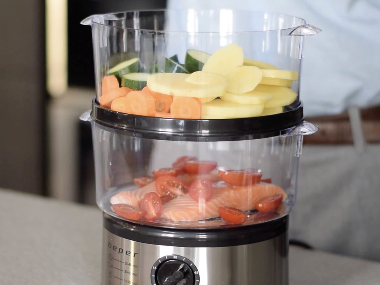 Multifunctional steamer